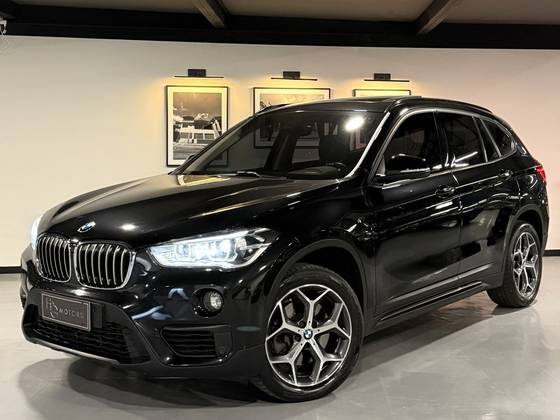 BMW X1 2.0 16V TURBO ACTIVEFLEX SDRIVE20I X-LINE 4P AUTOMÁTICO BMW X1 2.0 16V TURBO ACTIVEFLEX SDRIVE20I X-LINE 4P AUTOMÁTICO